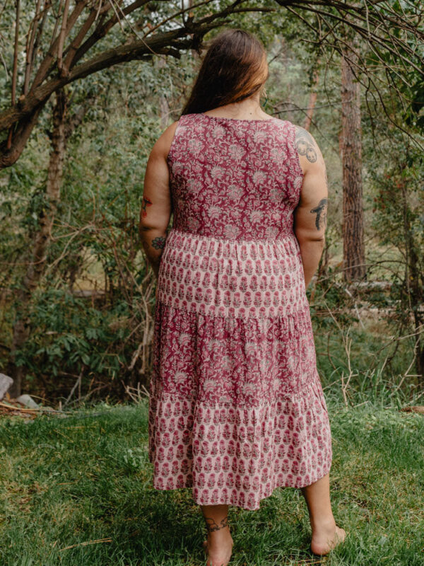 Thais Tiered Sleeveless Plus Size Dress - Magenta Vine Floral - Image 3