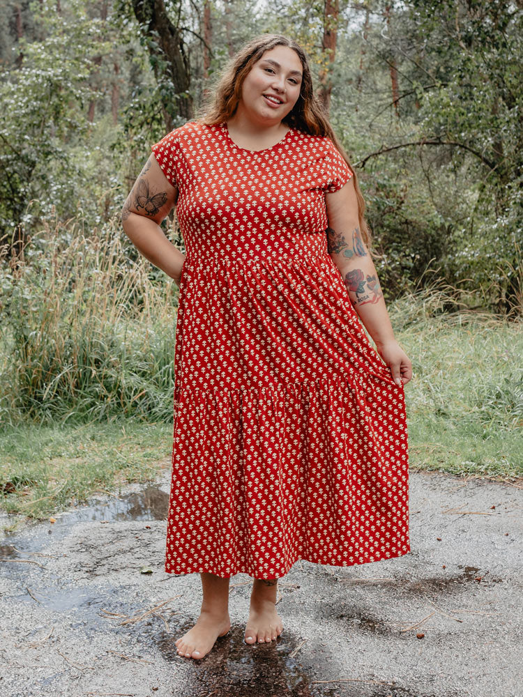 Tiered Jersey Plus Size Dress - Micro Floral Red - Image 3