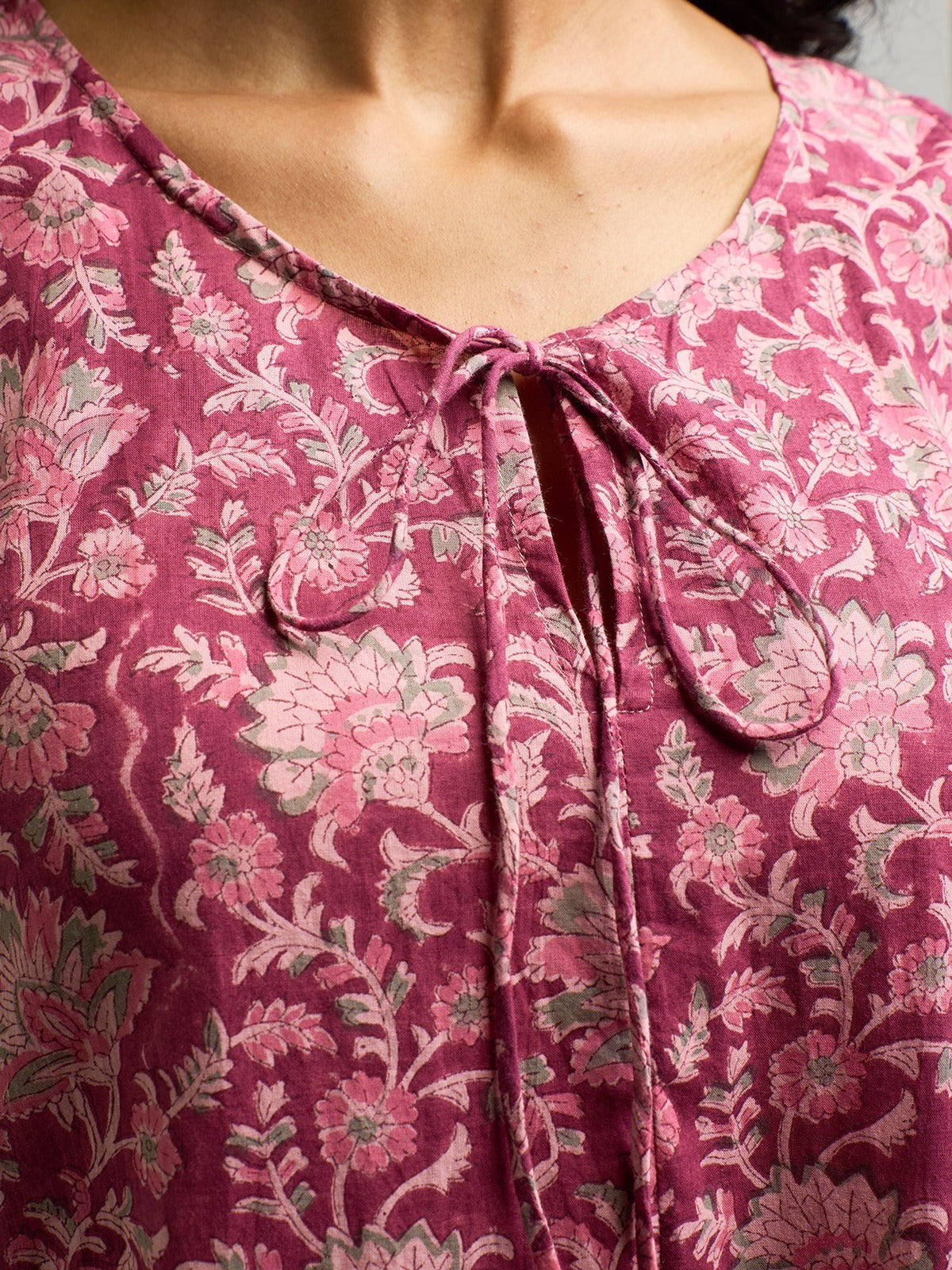 Thais Tiered Sleeveless Dress - Magenta Vine Floral - Image 13