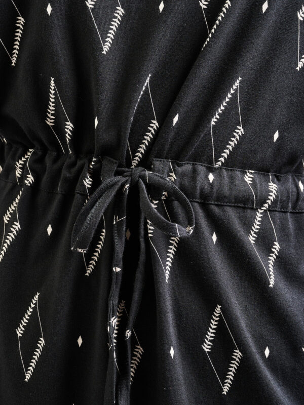 Abby Drawstring Plus Size Dress - Diamond Vine Black - Image 5