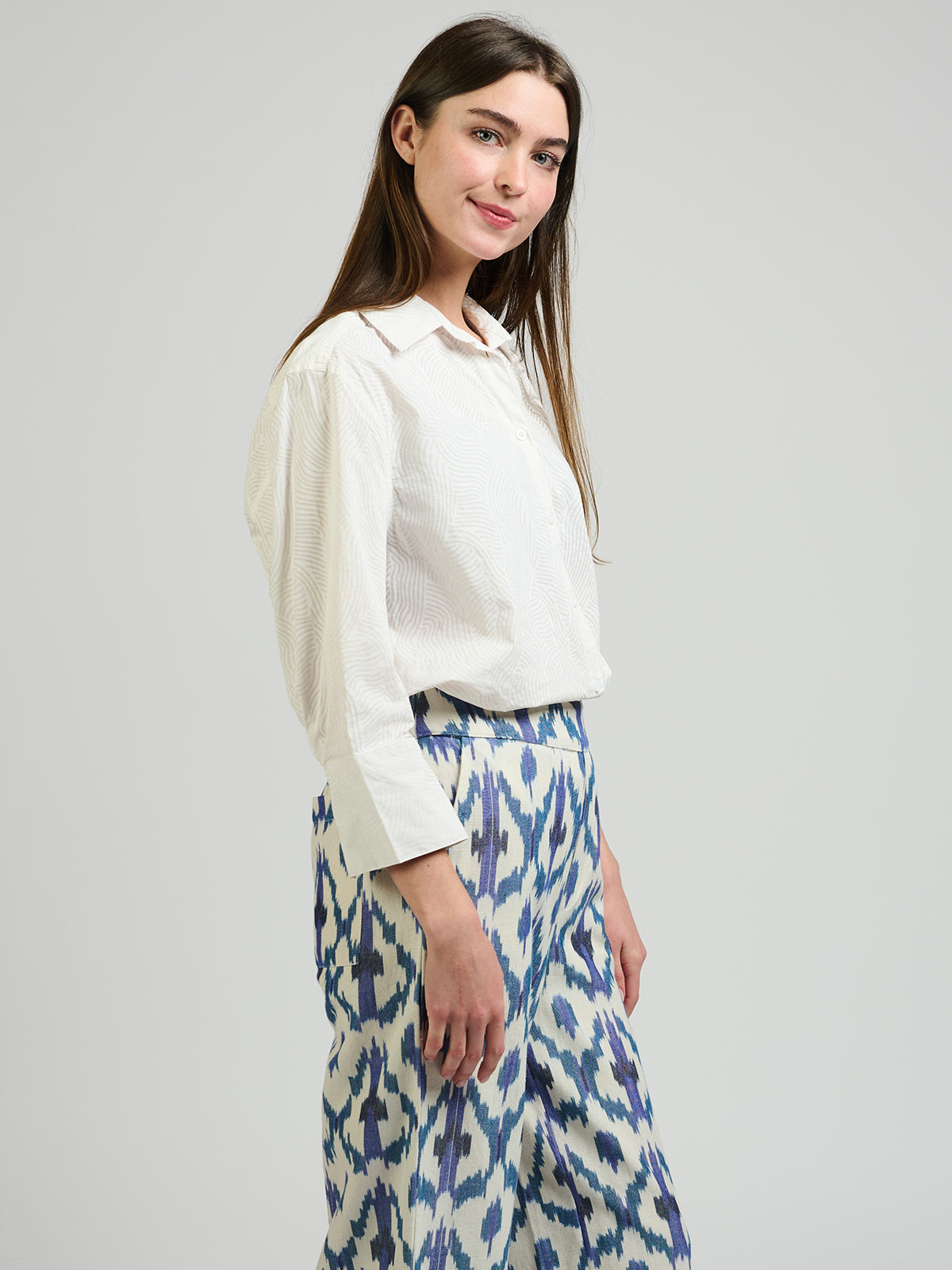 Mae Oversized Shirt - White Waves - Image 2
