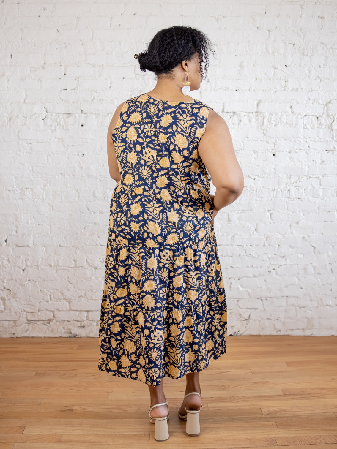 Thais Tiered Sleeveless Plus Size Dress - Navy Botanical - Image 5