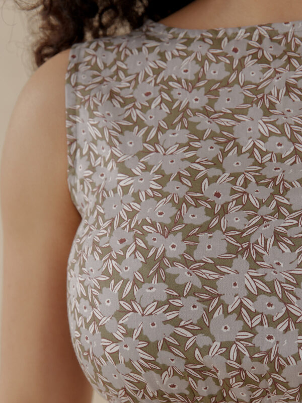 Artsy Traveler Sleeveless Midi Dress - Olive Flowers - Image 7