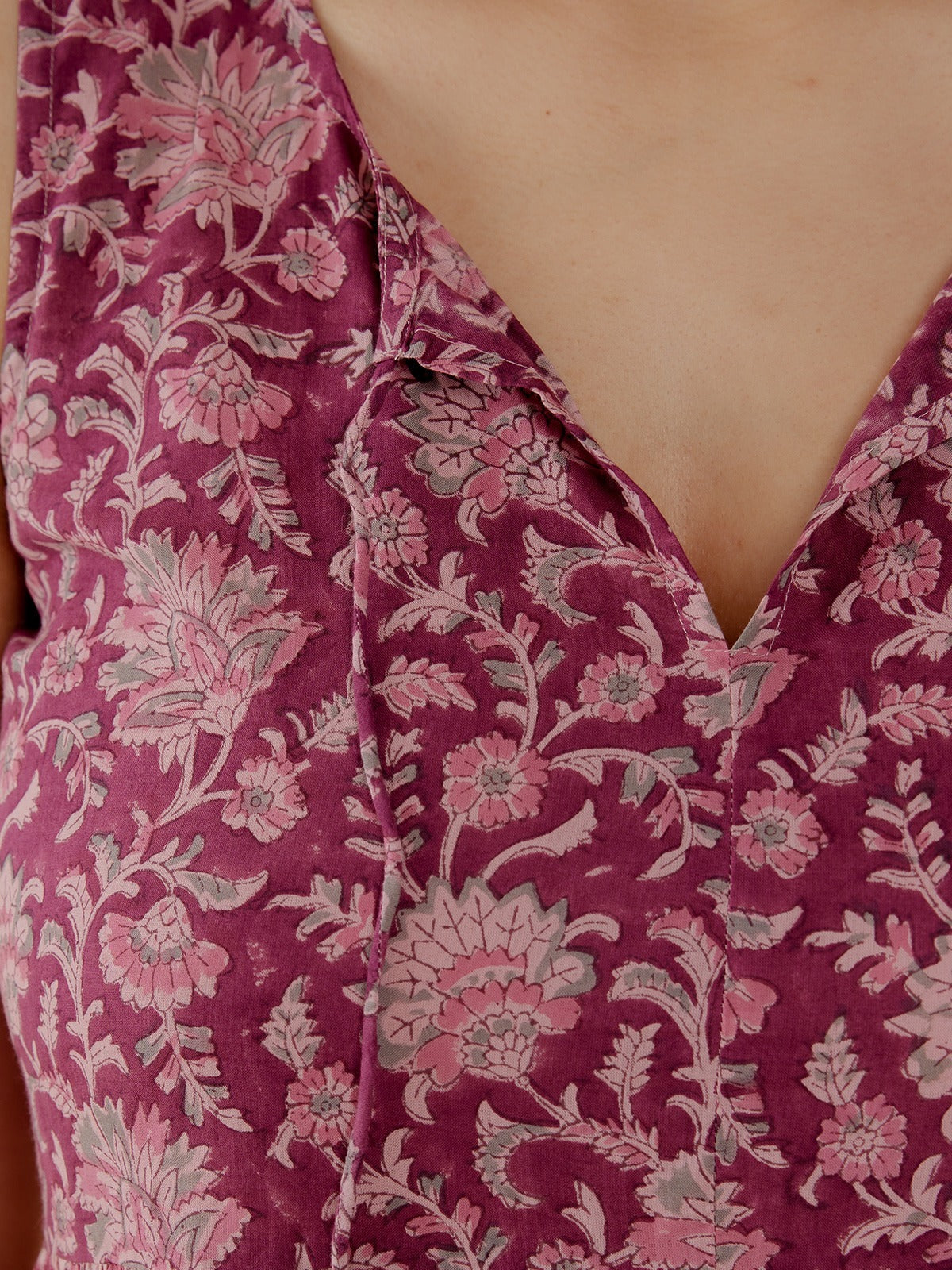 Thais Tiered Sleeveless Dress - Magenta Vine Floral - Image 2