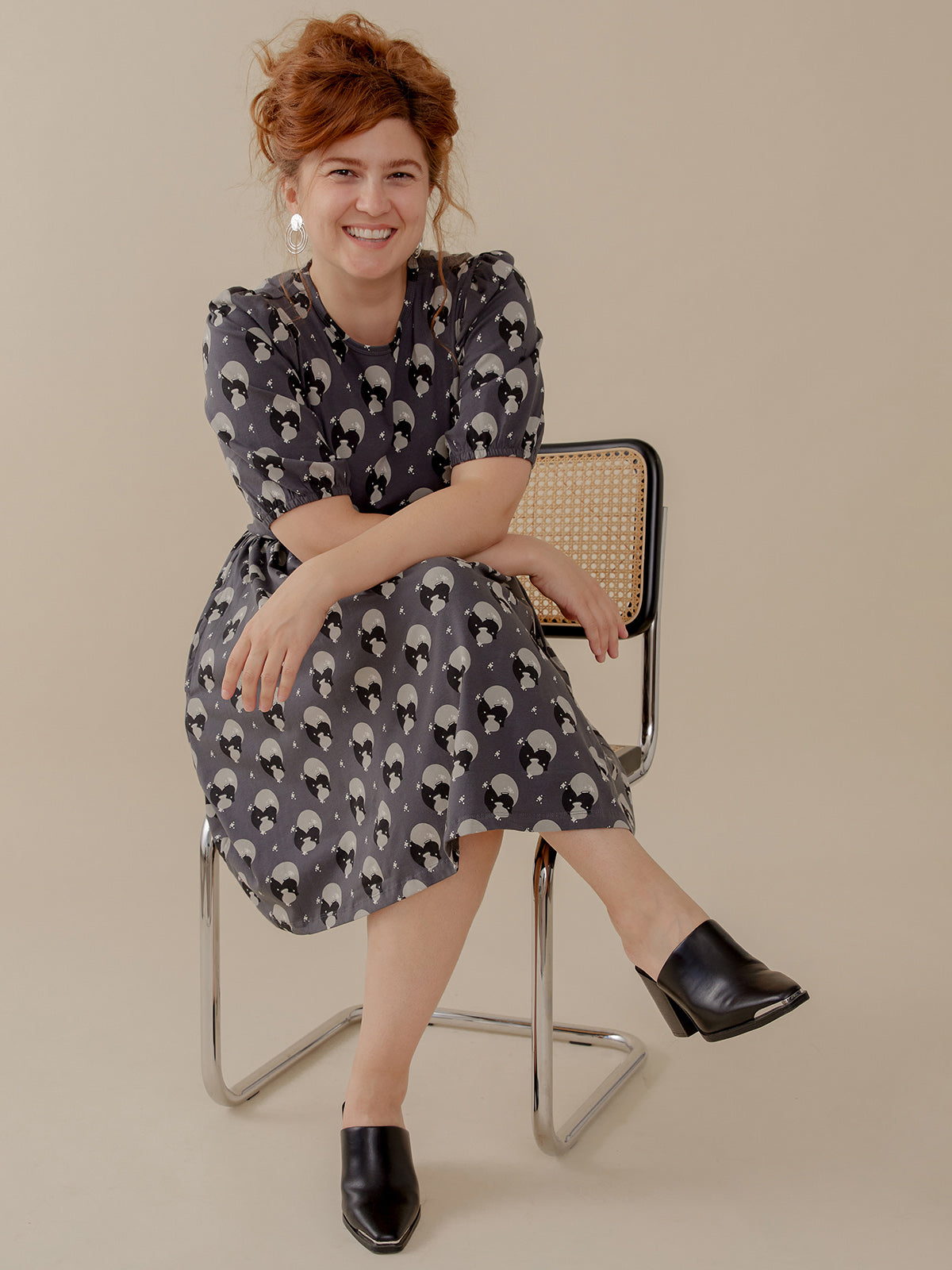 Inez Bubble Sleeve Dress - Vase Cluster Graphite - Image 2