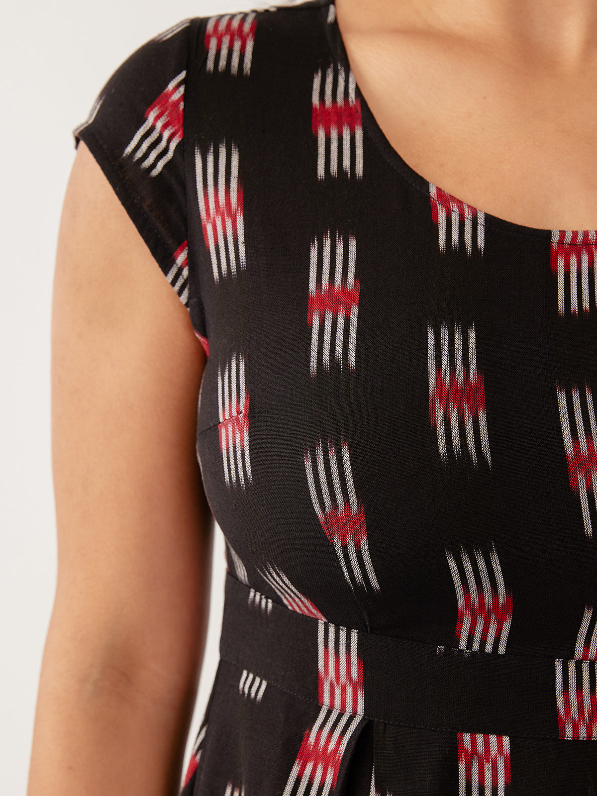 Vintage Pleat Dress - Black Ikat - Image 2